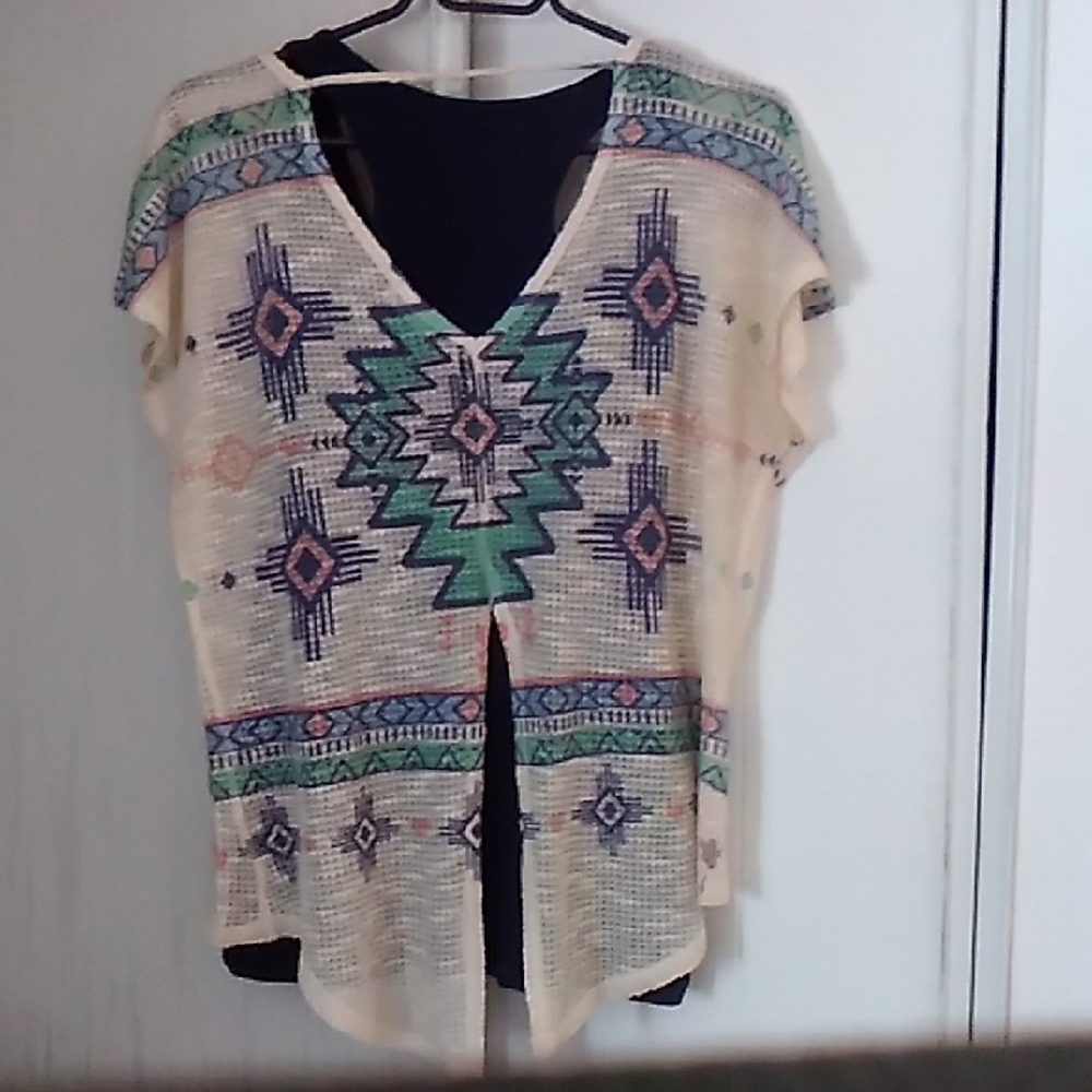 Eclipse Multicolor Knit Top - Picture 2 of 8